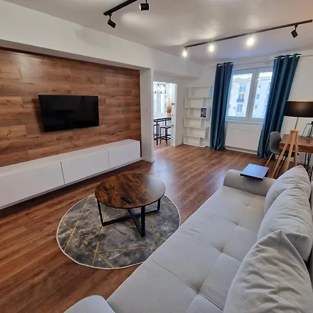 Luxusny Byt, 5 Minut Pesi Do Centra Apartment