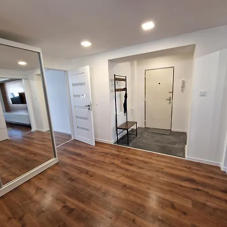 Apartment Luxusny Byt, 5 Minut Pesi Do Centra *