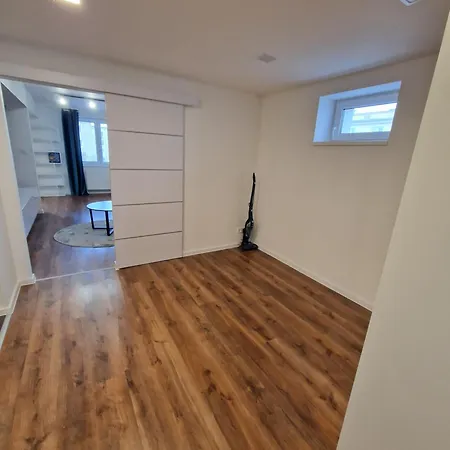 Apartment Luxusny Byt, 5 Minut Pesi Do Centra *