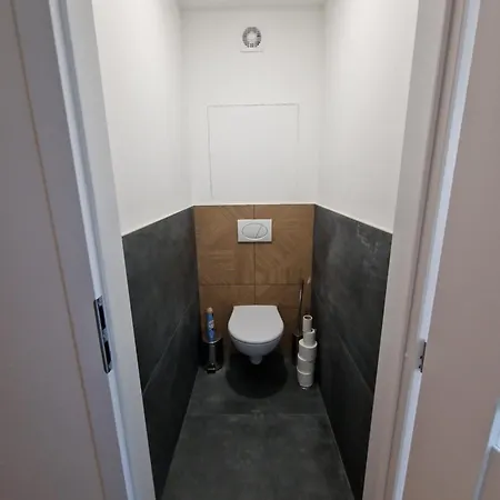 Luxusny Byt, 5 Minut Pesi Do Centra Apartment